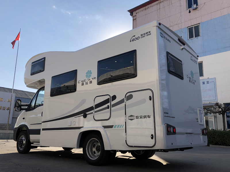 舒適、空間、安全，樣樣具備的房車