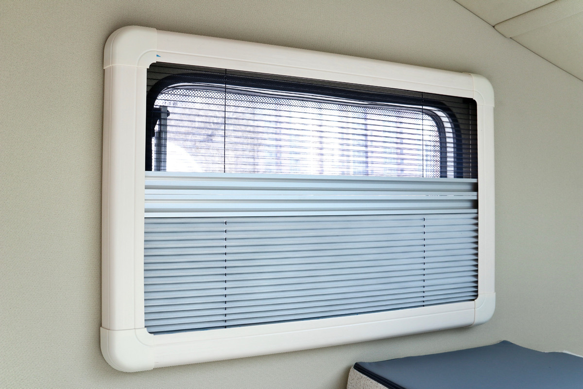 這款房車是怎么實現舒適大床的？