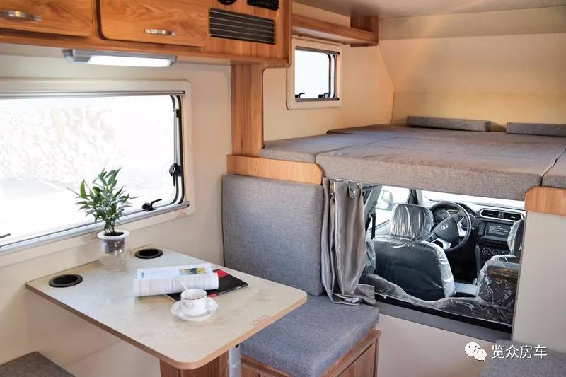 房車還就要選汽油、四驅(qū)、兩米大床