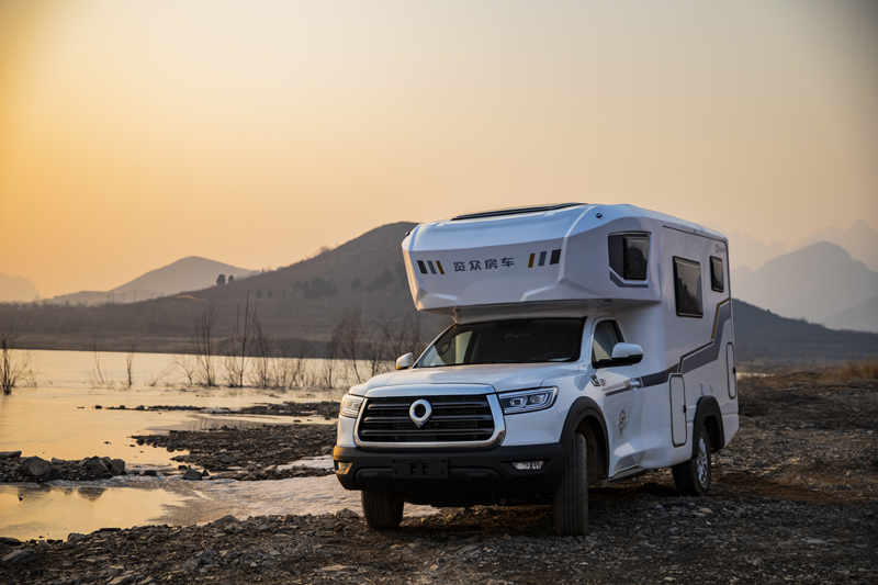 3月，北京房車展，看長城炮房車