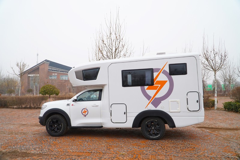 房車旅行，面對復雜路況四驅(qū)是必選