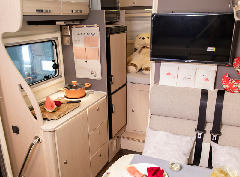 能在重慶,選手、自動(dòng)擋的四驅(qū)房車 能在重慶,選手、自動(dòng)擋的四驅(qū)房車