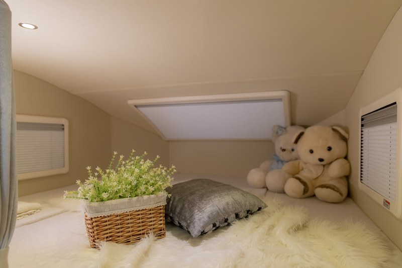 有上下鋪的房車(chē),還是四驅(qū),點(diǎn)贊 有上下鋪的房車(chē),還是四驅(qū),點(diǎn)贊