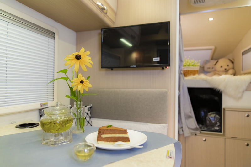 不懼荒野,不怕泥濘,四驅(qū)房車更給力 不懼荒野,不怕泥濘,四驅(qū)房車更給力