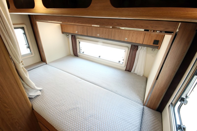 塞拉維房車，夠大，夠舒適