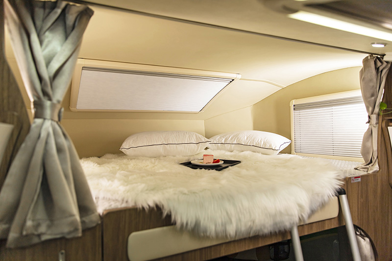 很多人喜歡睡這款房車，確實舒服