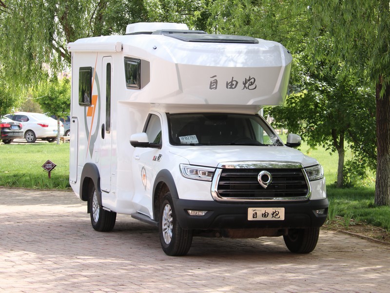 選購(gòu)四驅(qū)越野房車時(shí)應(yīng)該注意什么？