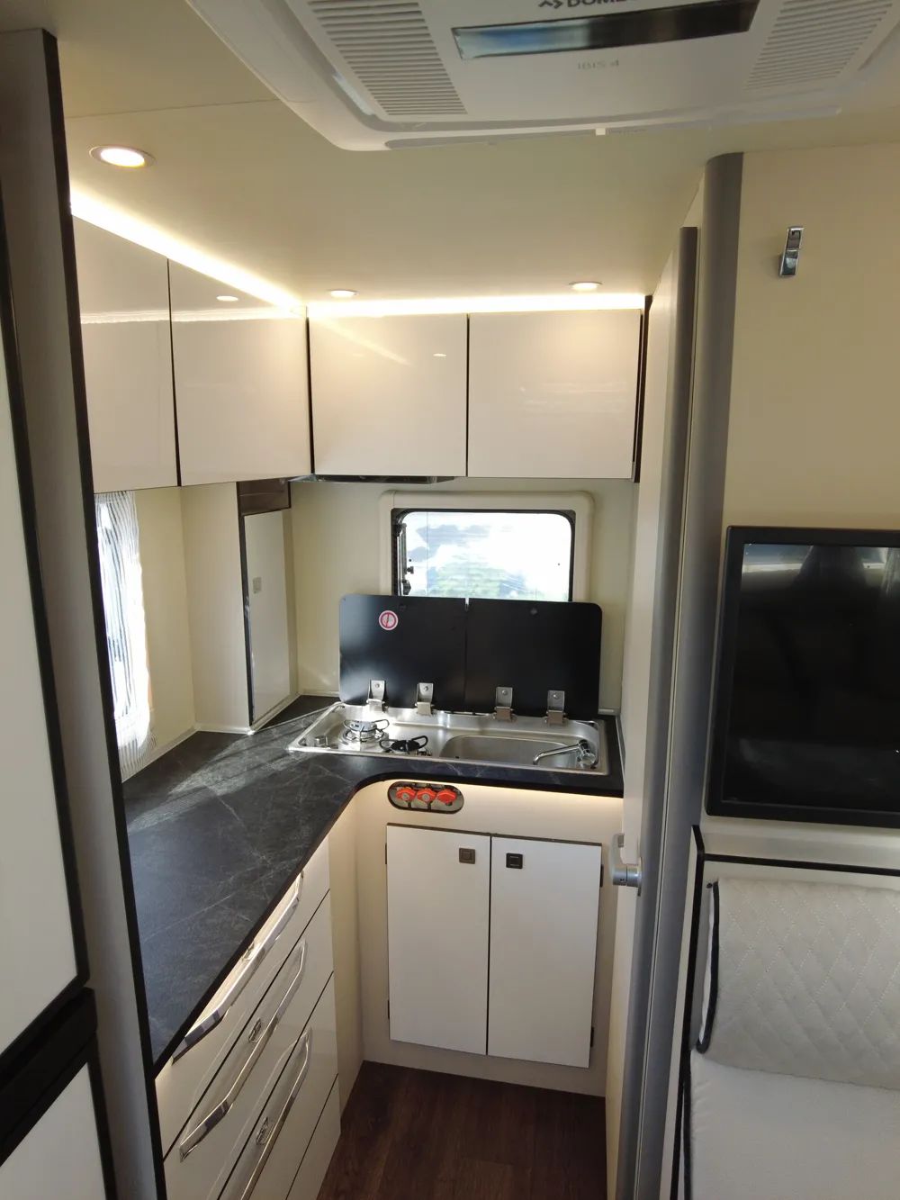 疫情之下，我們為什么選擇房車出行？