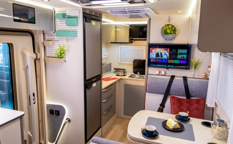 想買(mǎi)輛房車(chē)環(huán)游中國(guó),該選B型還是C型? 想買(mǎi)輛房車(chē)環(huán)游中國(guó),該選B型還是C型?