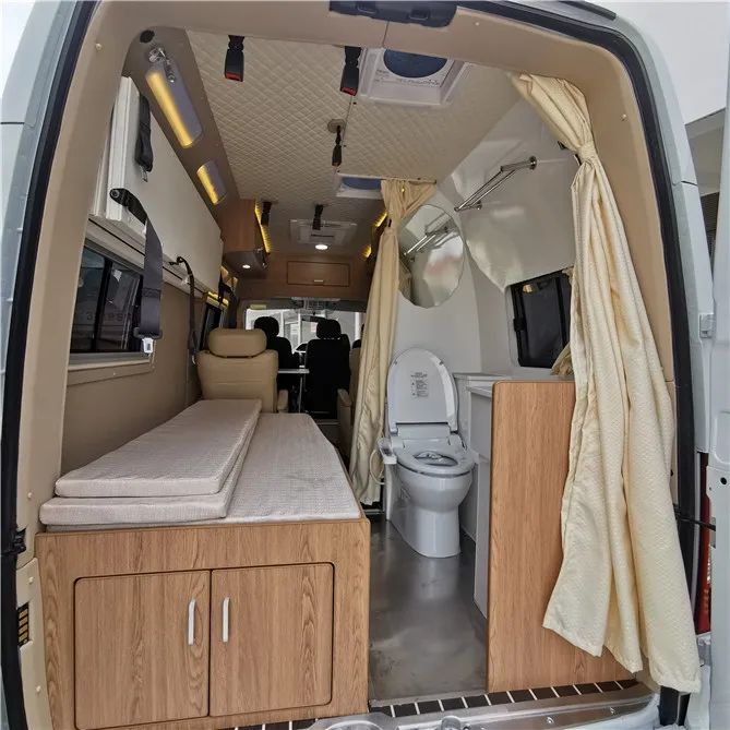 想買(mǎi)輛房車(chē)環(huán)游中國(guó),該選B型還是C型? 想買(mǎi)輛房車(chē)環(huán)游中國(guó),該選B型還是C型?