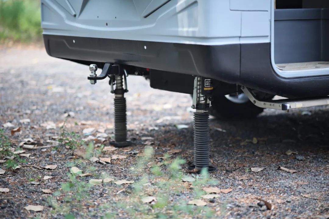 TOD智能四驅(qū) 全車越野套件,這是不是你理想的C型越野房車? TOD智能四驅(qū) 全車越野套件,這是不是你理想的C型越野房車?