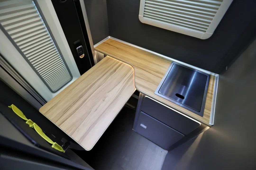 TOD智能四驅(qū) 全車越野套件,這是不是你理想的C型越野房車? TOD智能四驅(qū) 全車越野套件,這是不是你理想的C型越野房車?