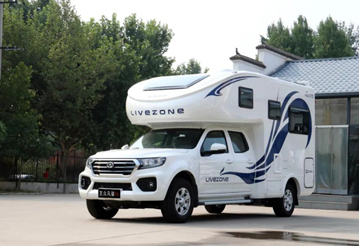 這款房車動力不錯，可以選擇