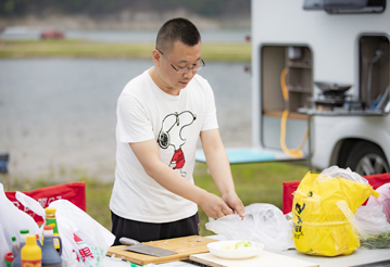 房車還就要選汽油、四驅、兩米大床